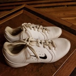 Nike cheer shoes